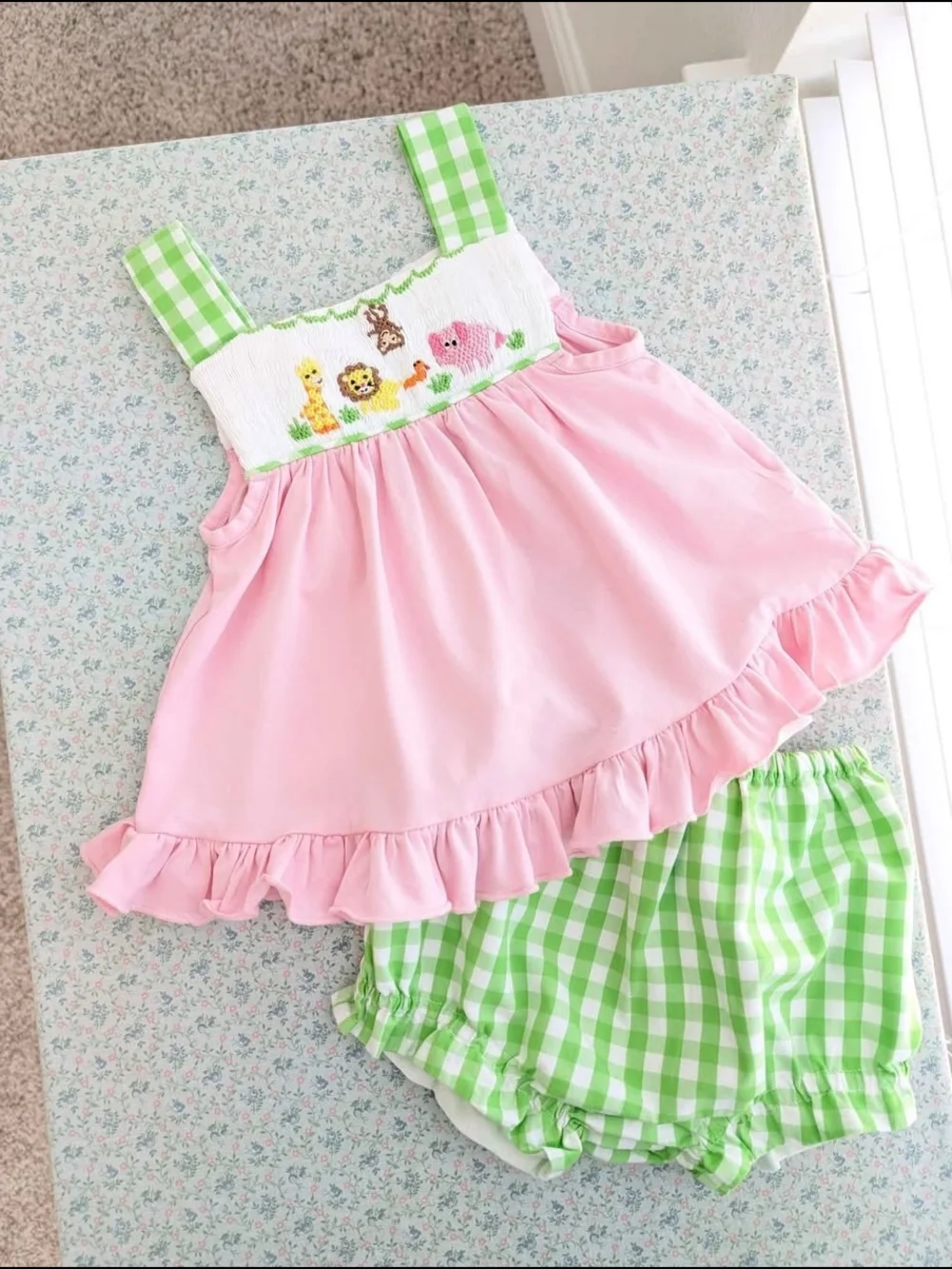 18 Mos Smocked Zoo Animal Bloomer Set